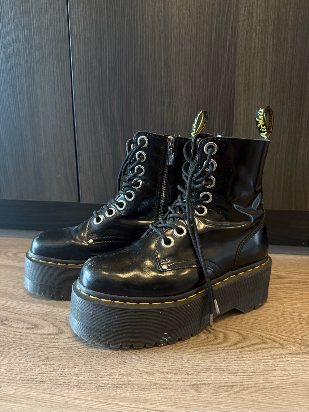 Dr. Martens Jadon Max Platform Boots Women’s size 7